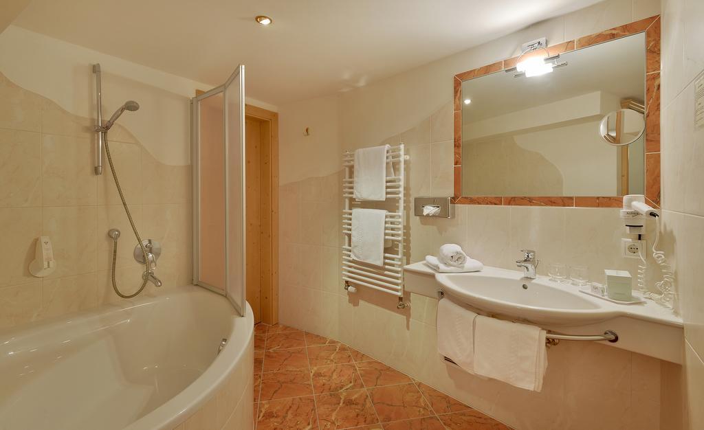 Hotel Glockenstuhl Герлос Стая снимка
